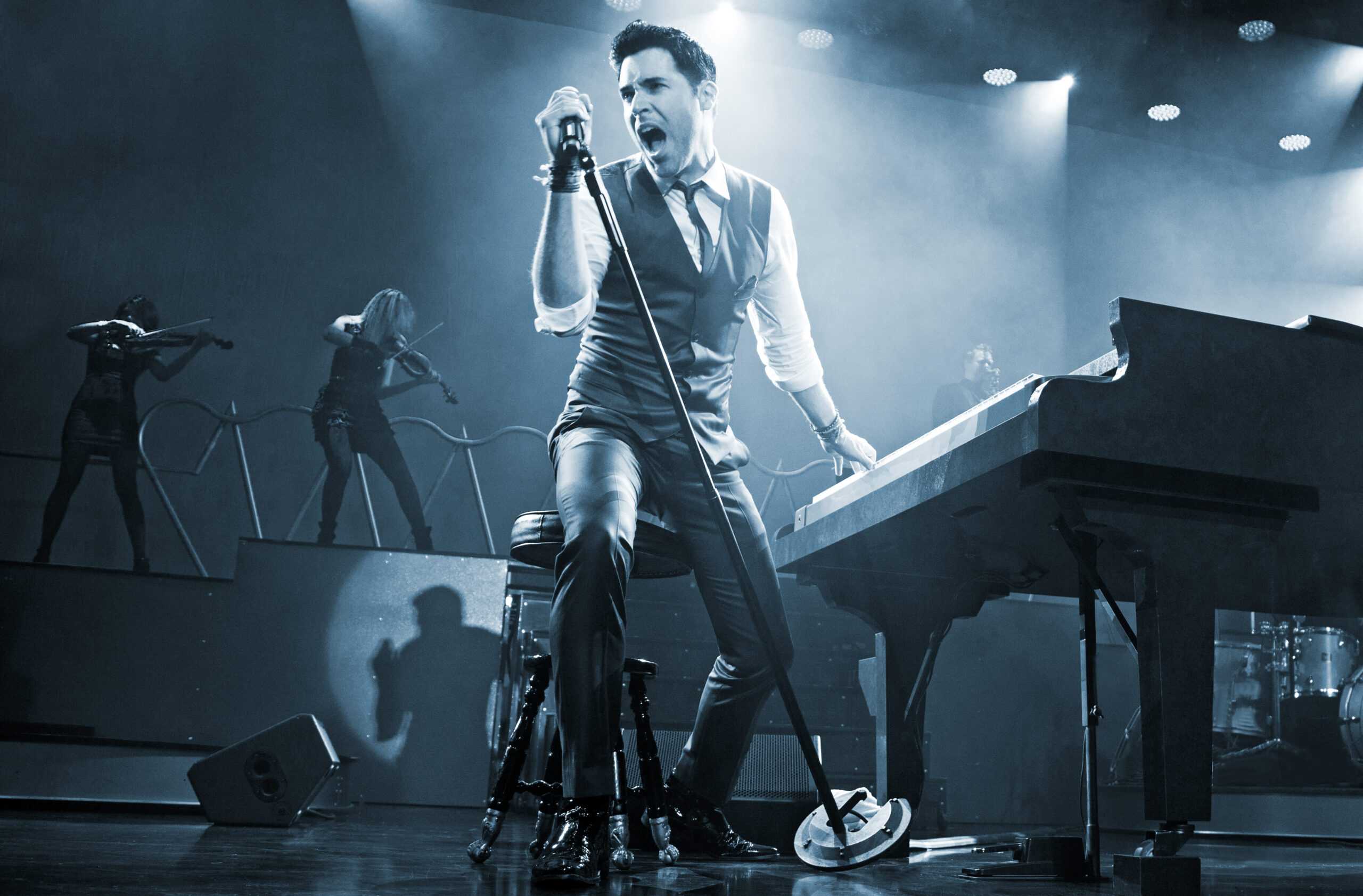 Frankie Moreno Press Shot