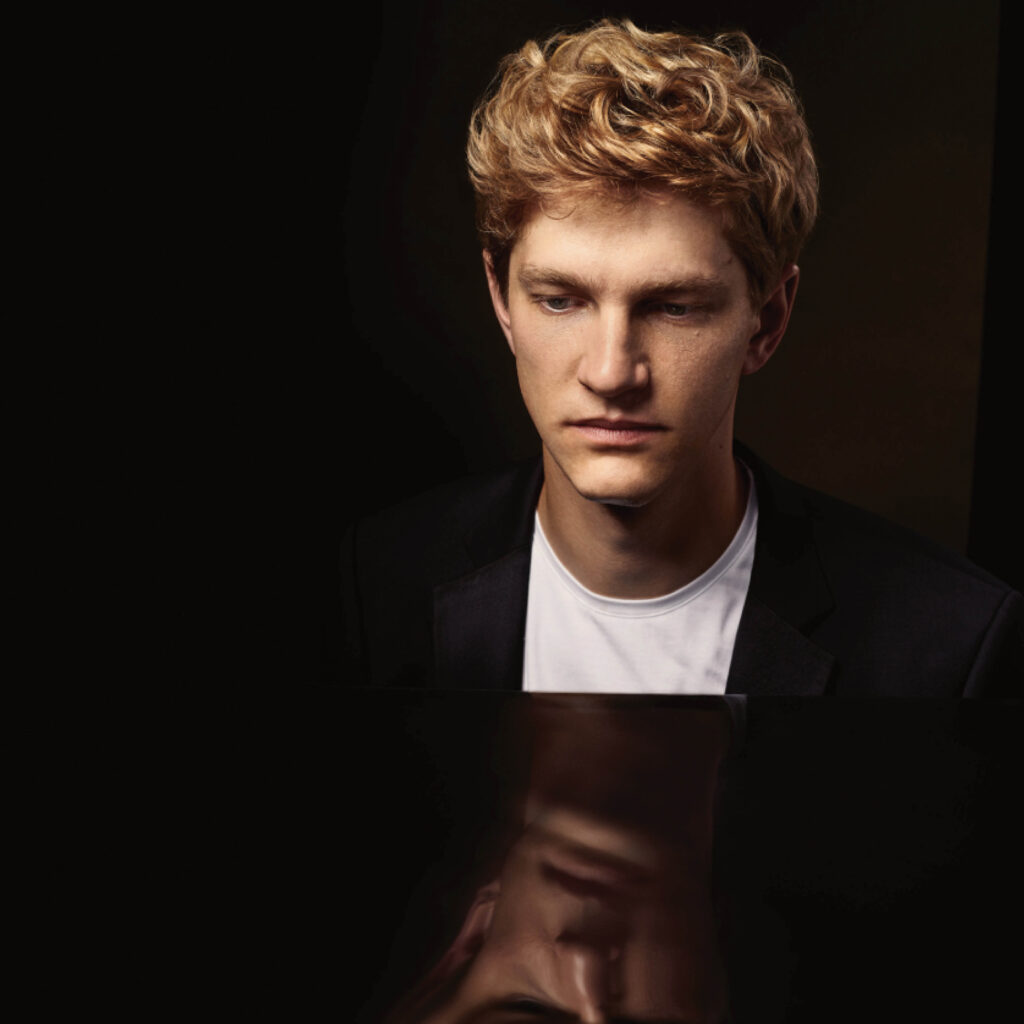Mozart + Elgar’s <em>Enigma Variations</em>