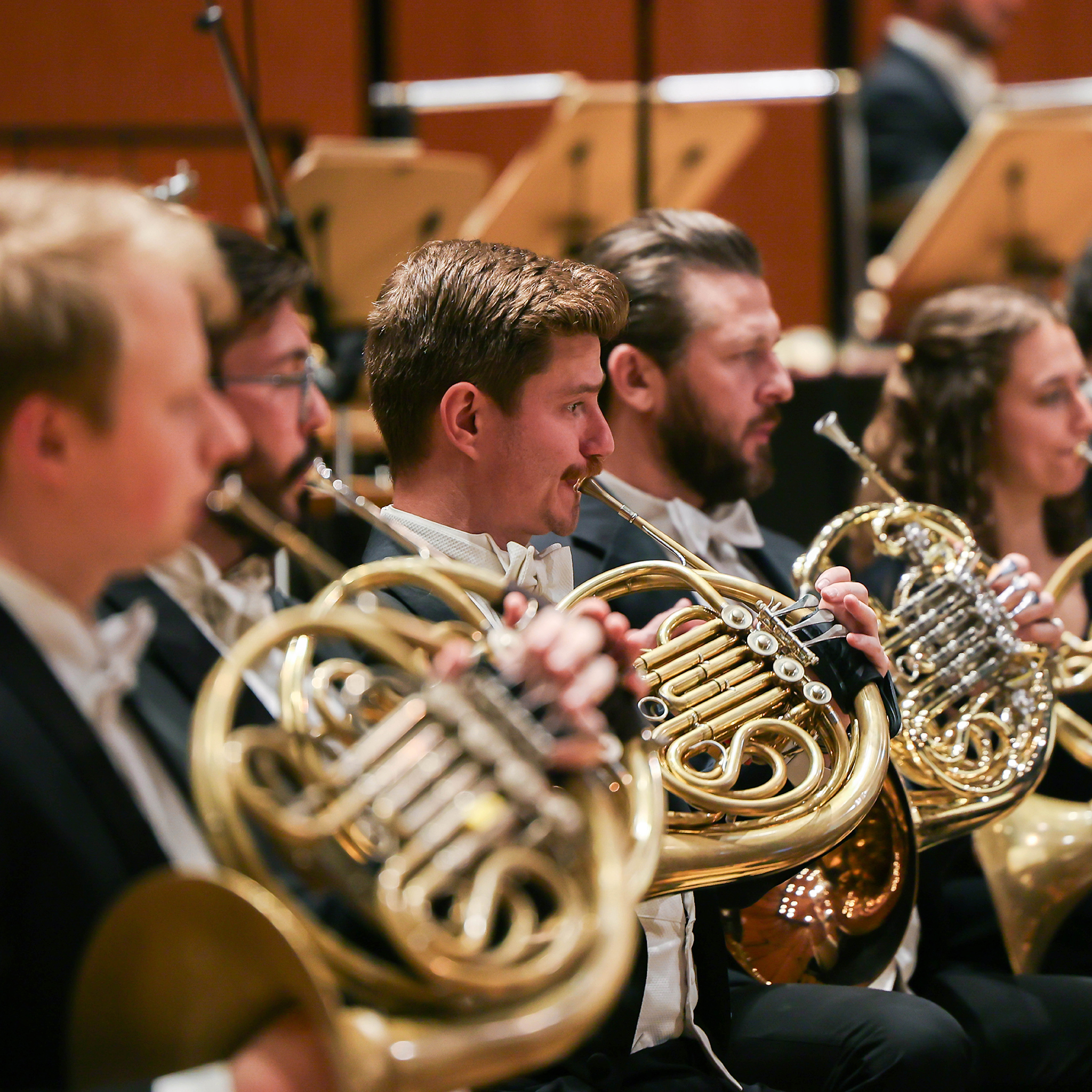 Joyful Fanfares: Holiday Brass Spectacular!