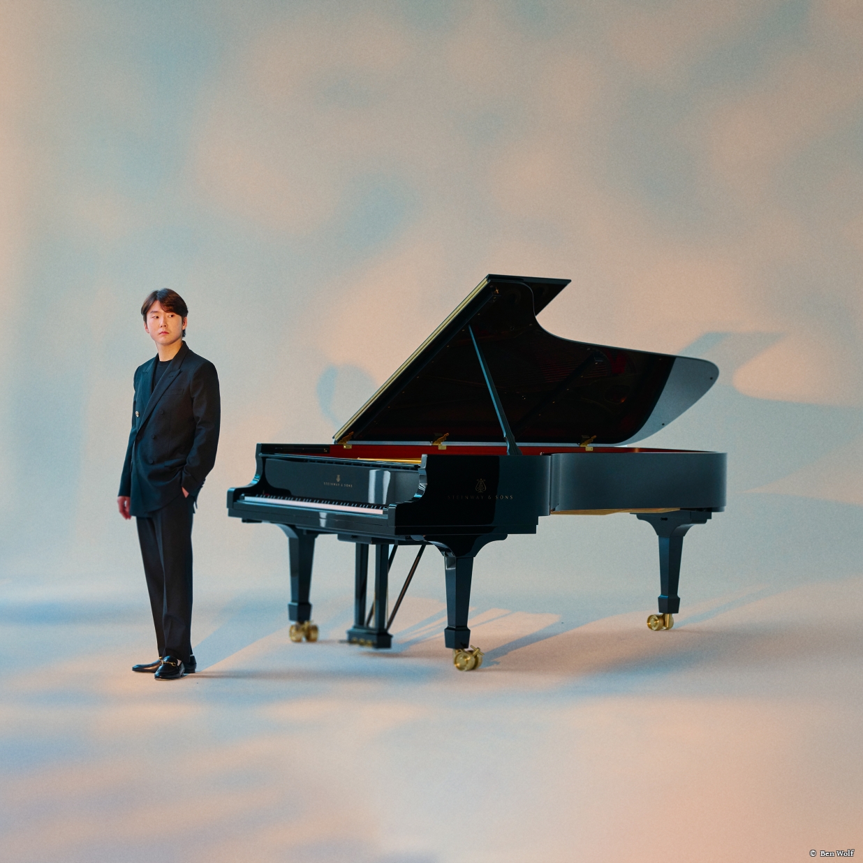 Seong-Jin Cho Plays Bartók